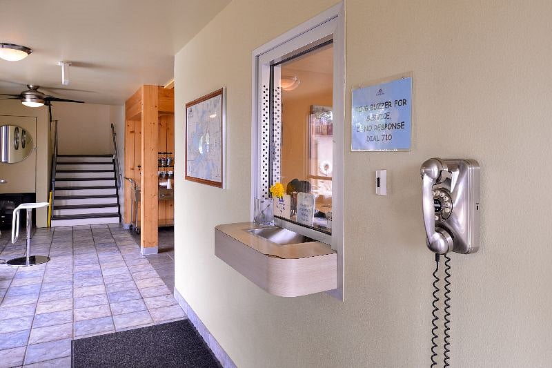 Furnished Finder property 387837_1 photo 8