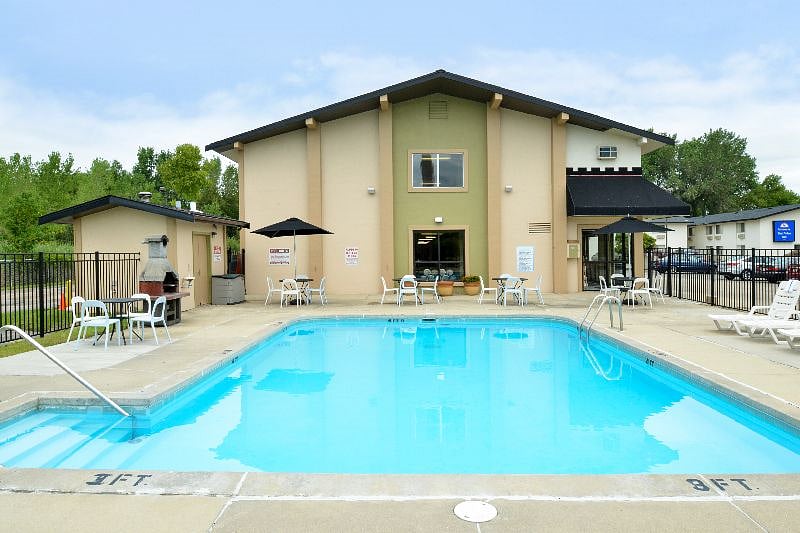 Heated Outdoor Pool