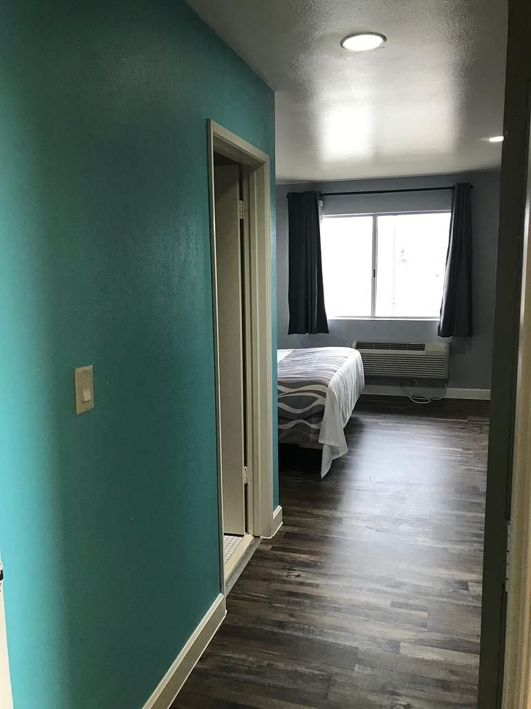 Furnished Finder property 387837_1 photo 17