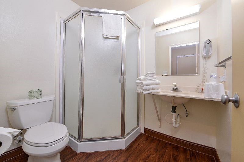 Furnished Finder property 387837_1 photo 18