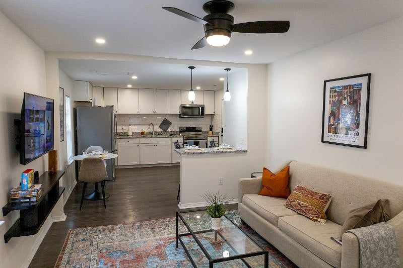 Furnished Finder property 387898_1 photo 12