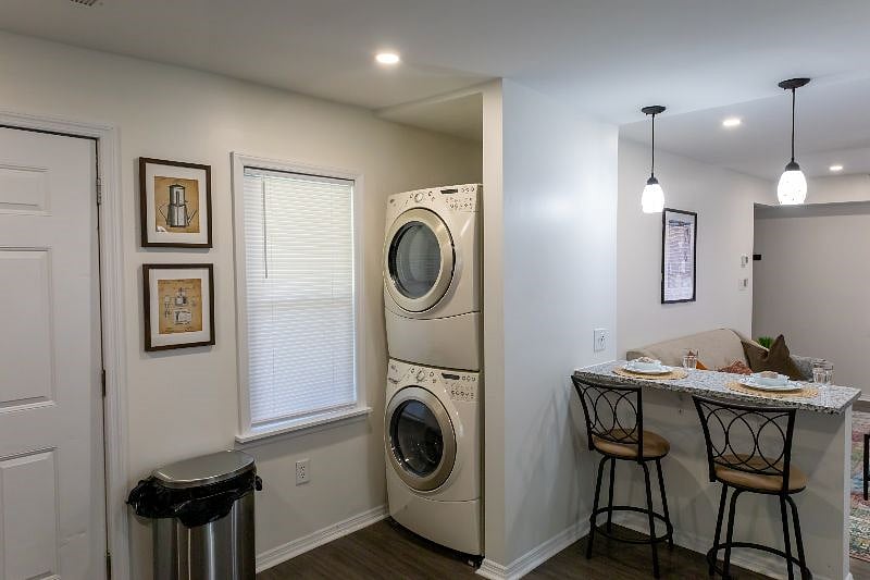 Furnished Finder property 387898_1 photo 8