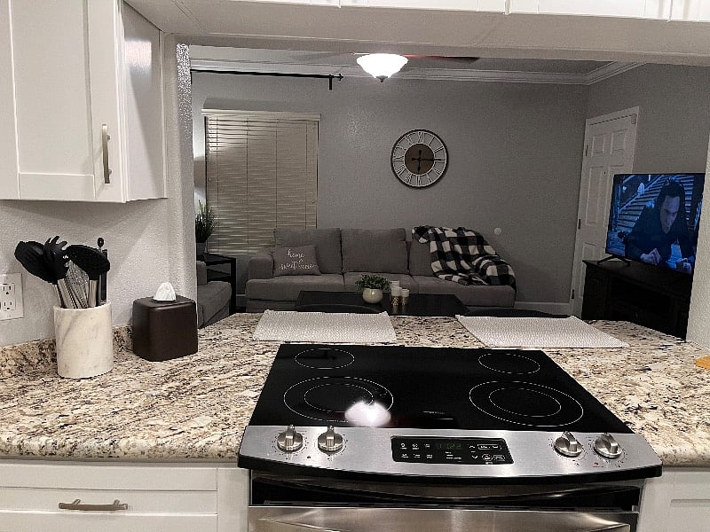 Furnished Finder property 387900_1 photo 17