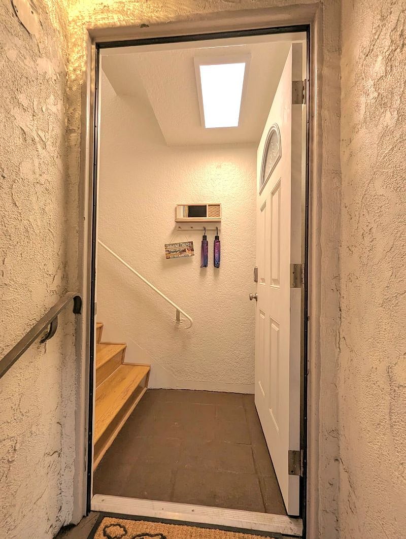 Furnished Finder property 388066_2 photo 18