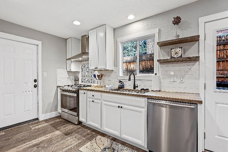 Furnished Finder property 388072_1 photo 10