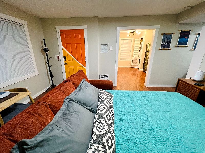 Furnished Finder property 388101_1 photo 7