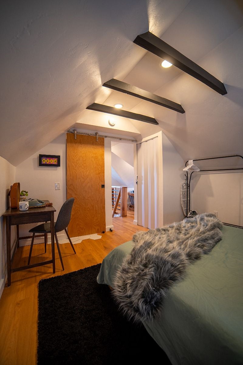 Furnished Finder property 388101_2 photo 17