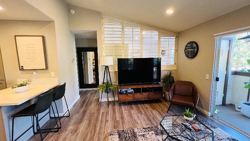 Furnished Finder property 388142_1 photo 3