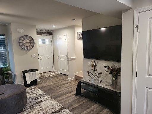 Furnished Finder property 388157_1 photo 3