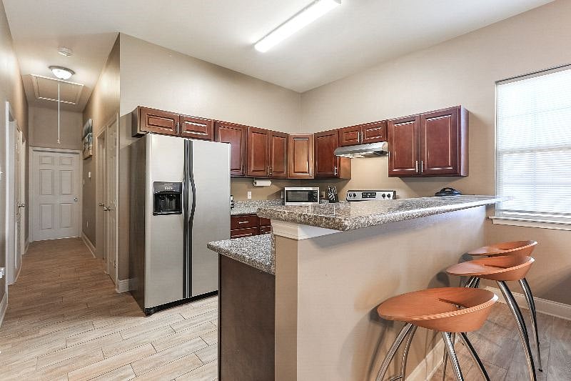 Furnished Finder property 388185_1 photo 7