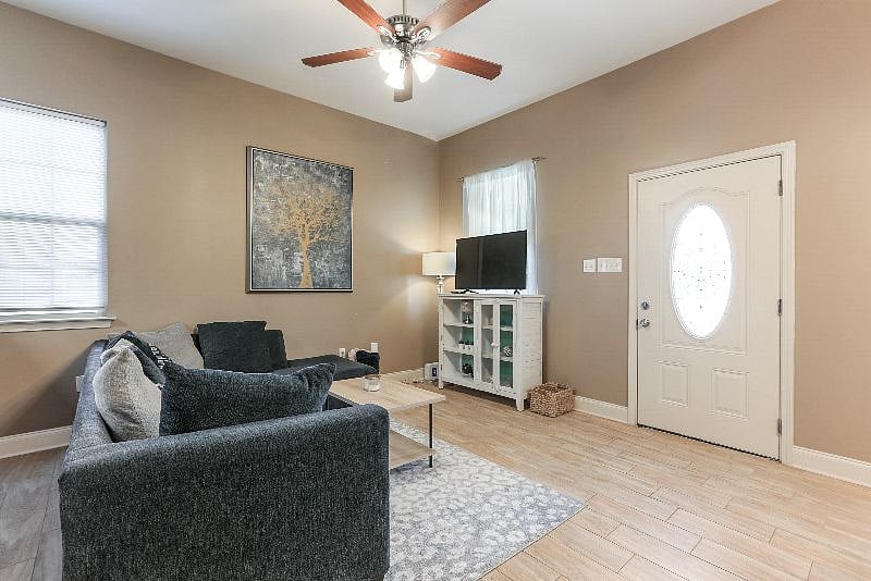 Furnished Finder property 388185_1 photo 4