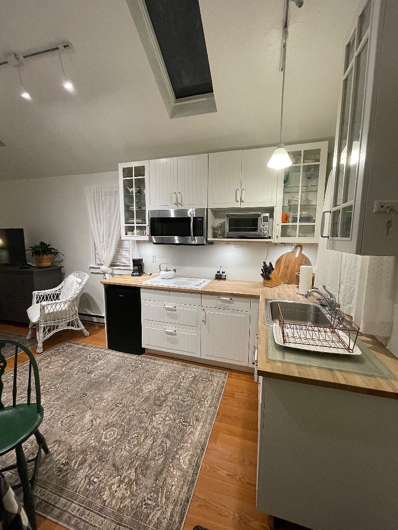 Furnished Finder property 388211_1 photo 8