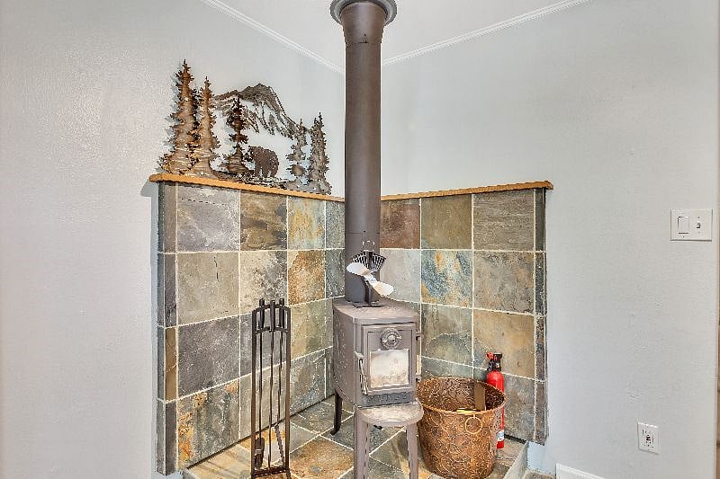 Furnished Finder property 388247_1 photo 15