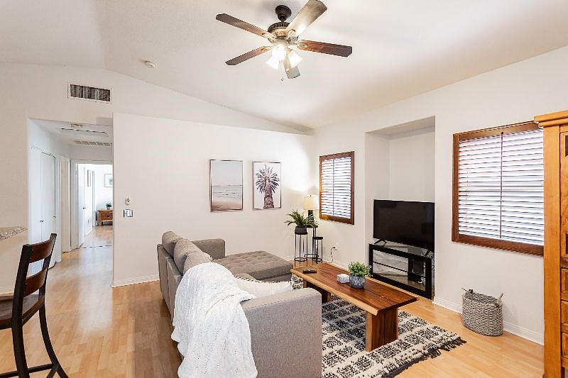Furnished Finder property 388301_1 photo 25