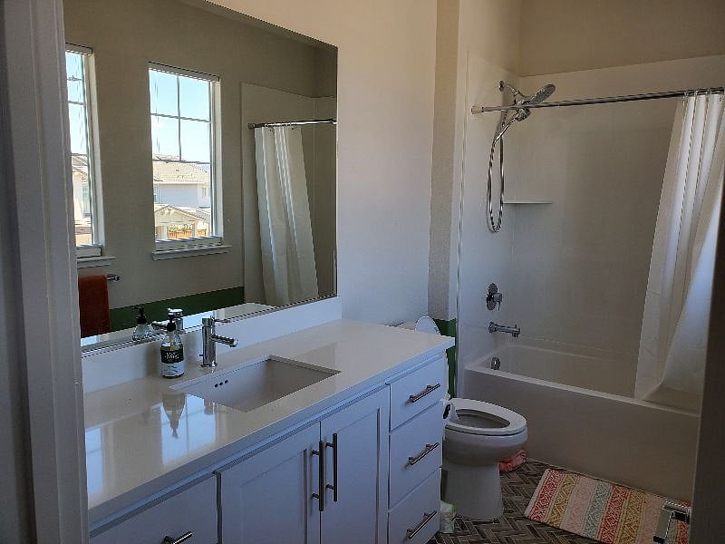 Furnished Finder property 388308_1 photo 3