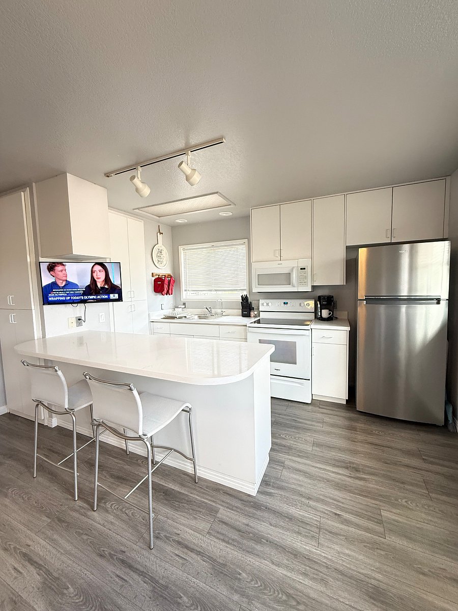 Furnished Finder property 388310_1 photo 3