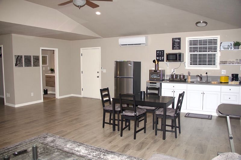 Furnished Finder property 388338_1 photo 4
