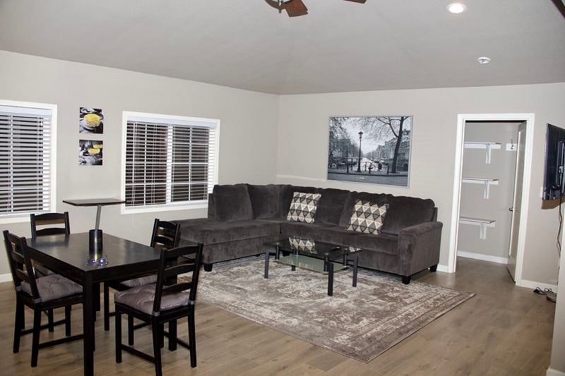 Furnished Finder property 388338_1 photo 8