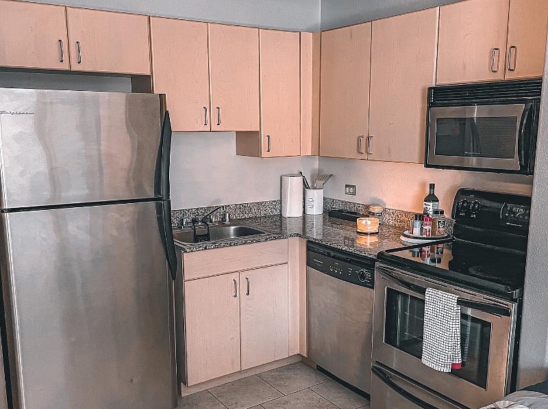 Furnished Finder property 388340_1 photo 3