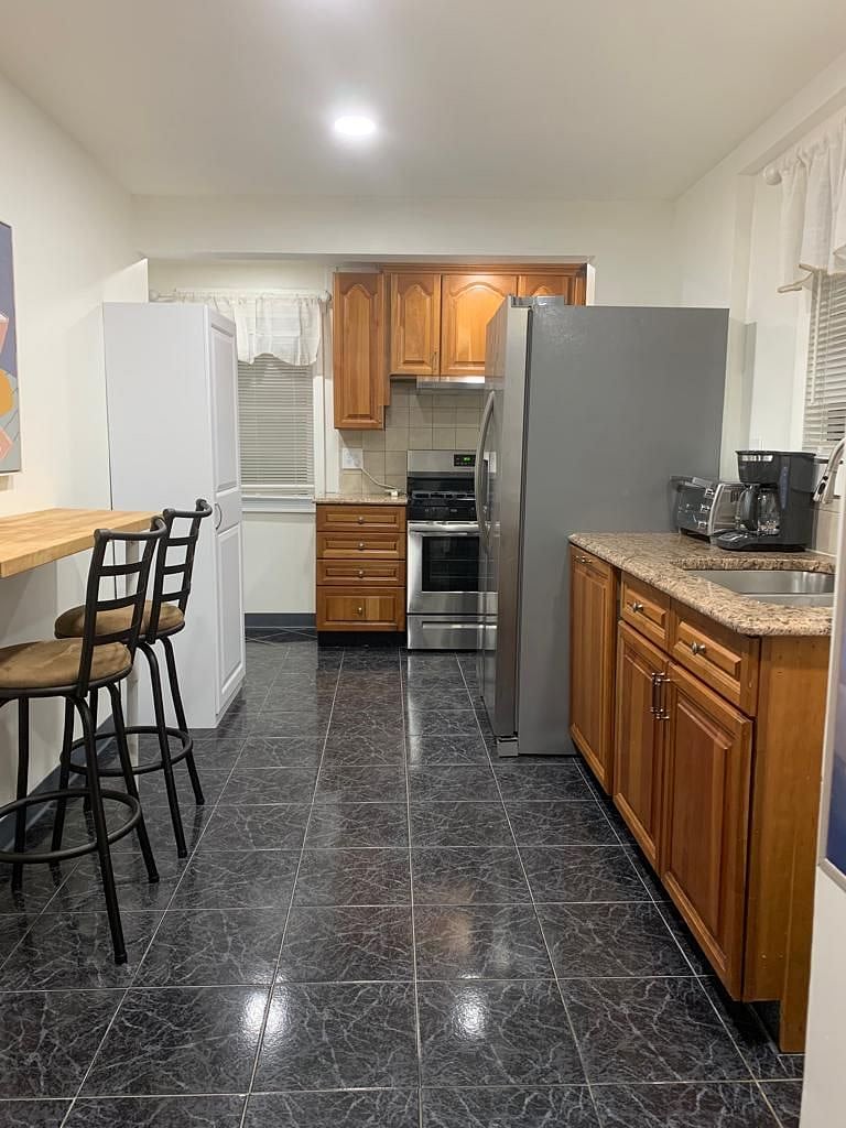 Furnished Finder property 388349_1 photo 3