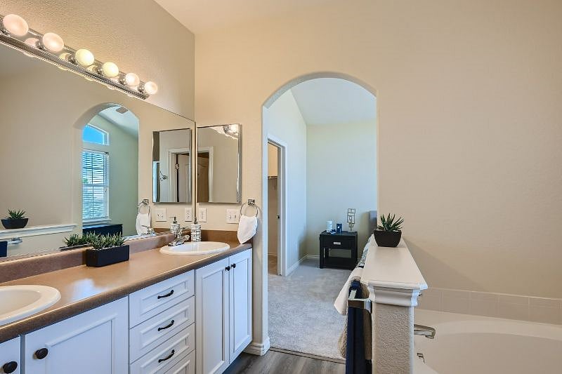 Furnished Finder property 388398_1 photo 6