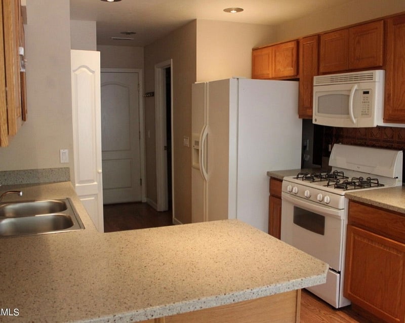 Furnished Finder property 388435_1 photo 6