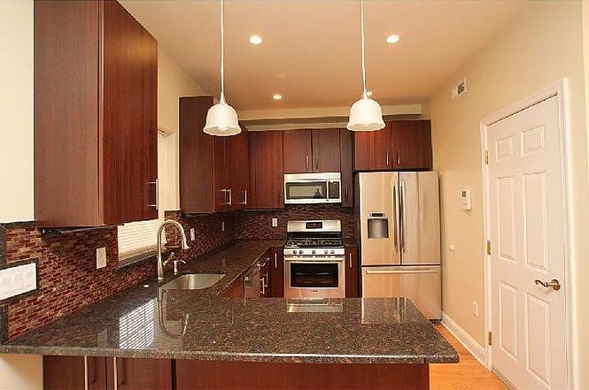 Kitchen (photo from when it was unfurnished)