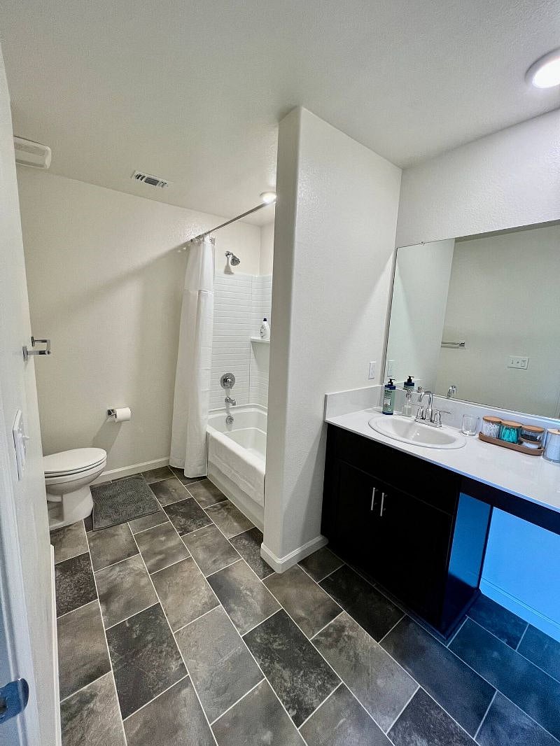 Furnished Finder property 388520_1 photo 28