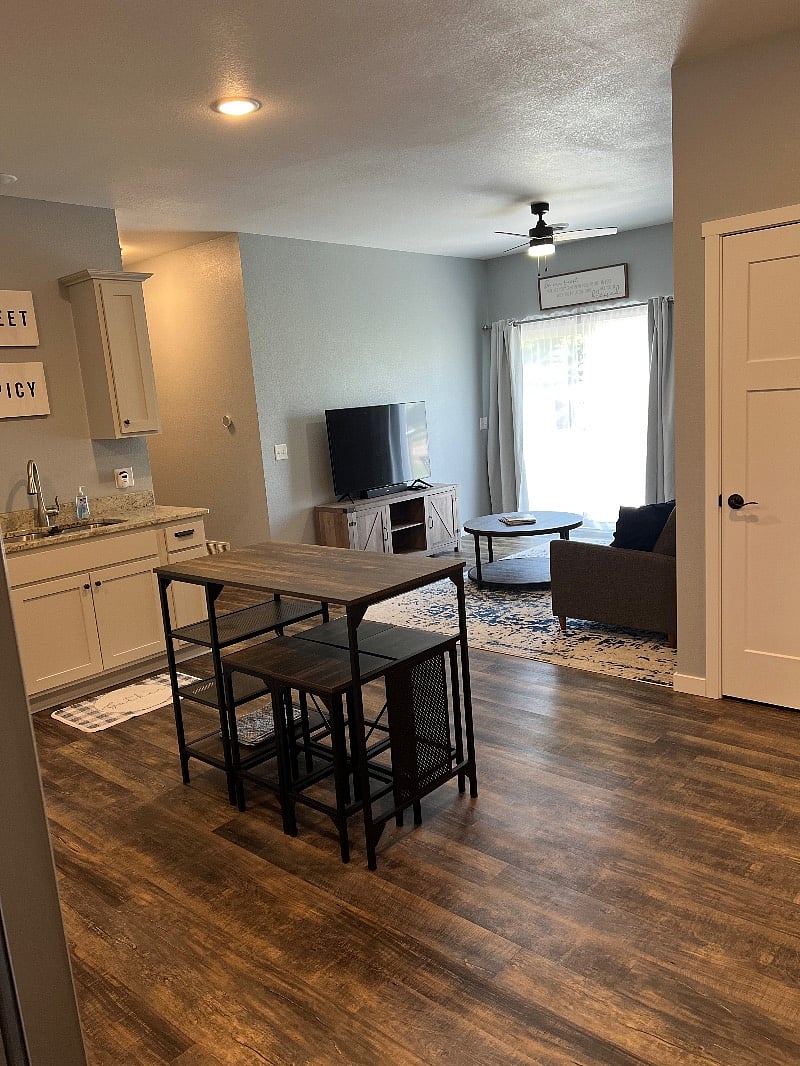 Furnished Finder property 388522_1 photo 10