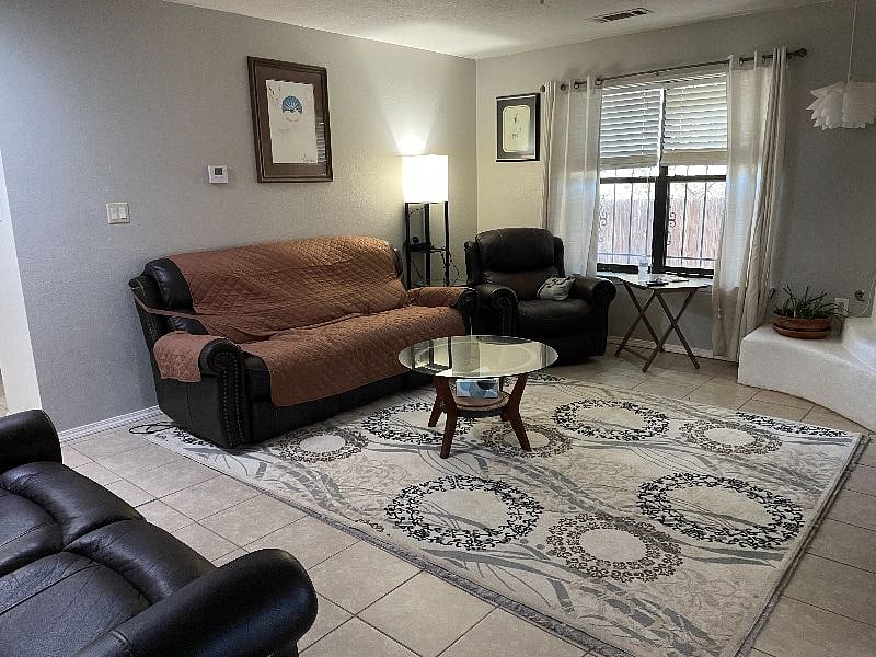 Furnished Finder property 388526_1 photo 4