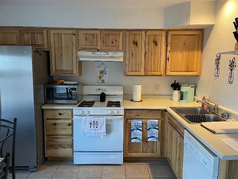 Furnished Finder property 388526_1 photo 5