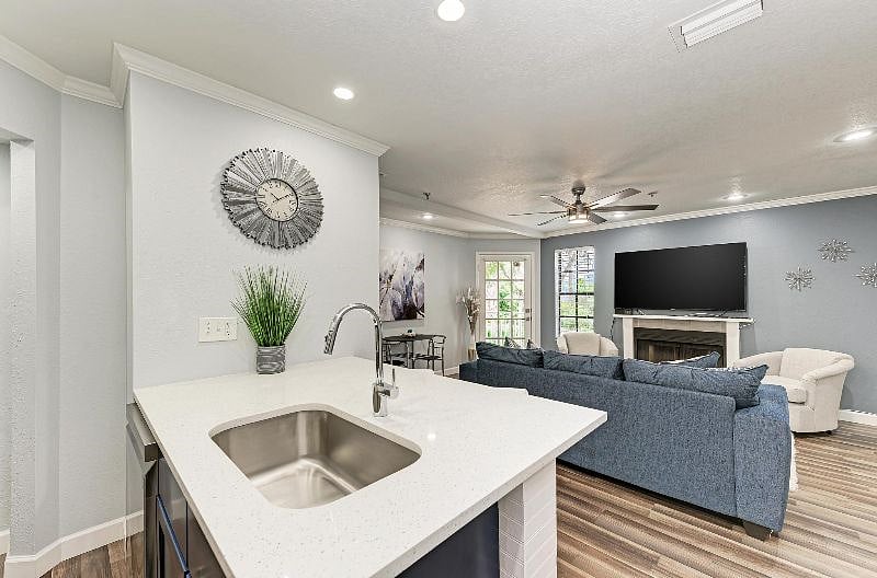 Furnished Finder property 388545_1 photo 5