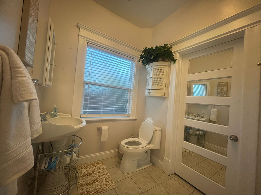 Furnished Finder property 388571_1 photo 12