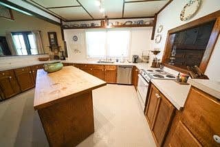 Furnished Finder property 388619_1 photo 10