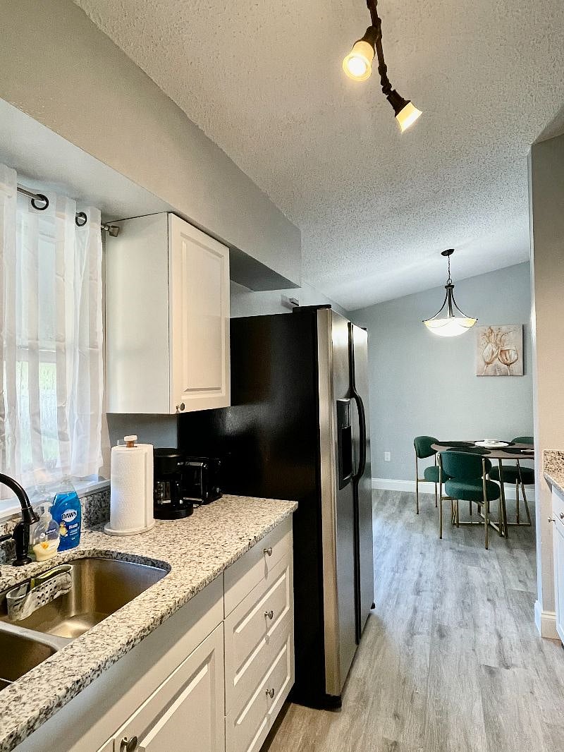 Furnished Finder property 388757_1 photo 10
