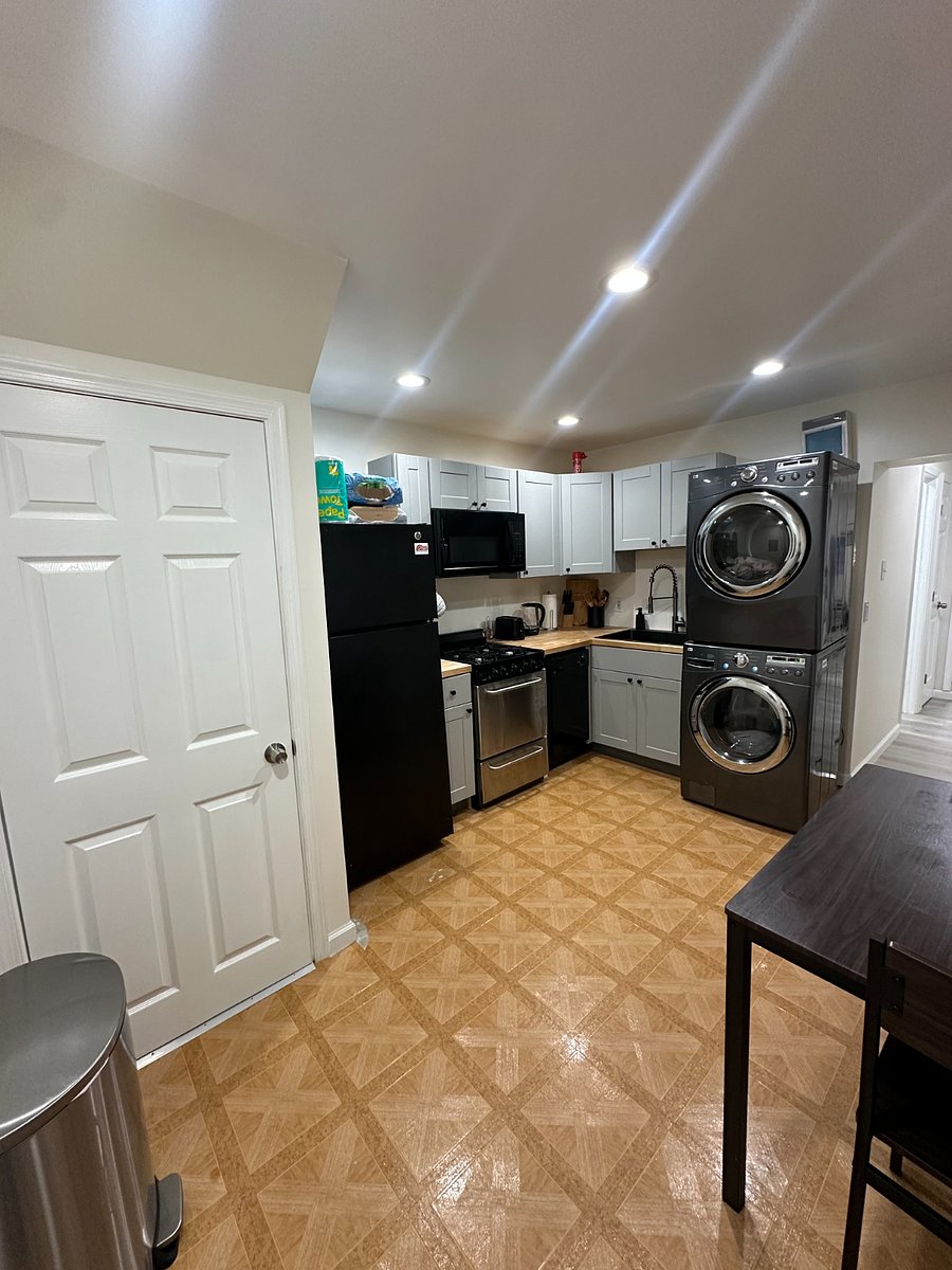 Kitchen + W/D