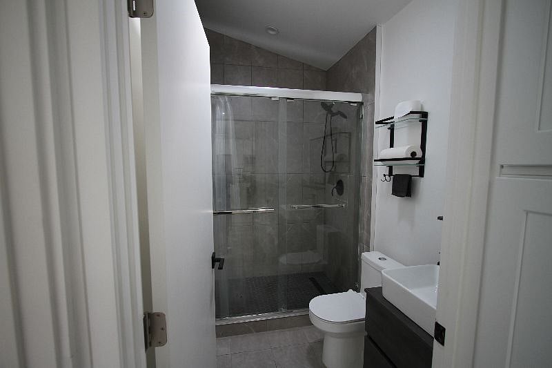 Furnished Finder property 388891_1 photo 11
