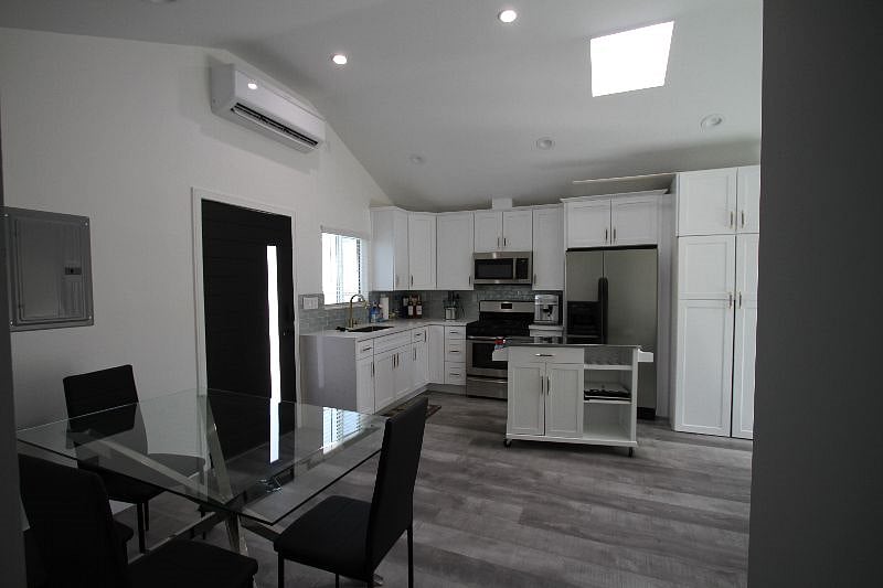 Furnished Finder property 388891_1 photo 14