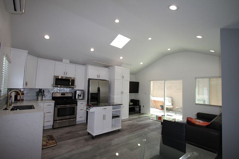 Furnished Finder property 388891_1 photo 23