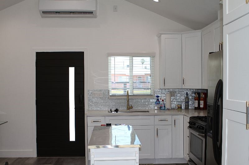 Furnished Finder property 388891_1 photo 24