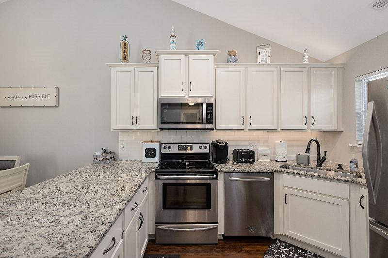Furnished Finder property 388932_1 photo 3