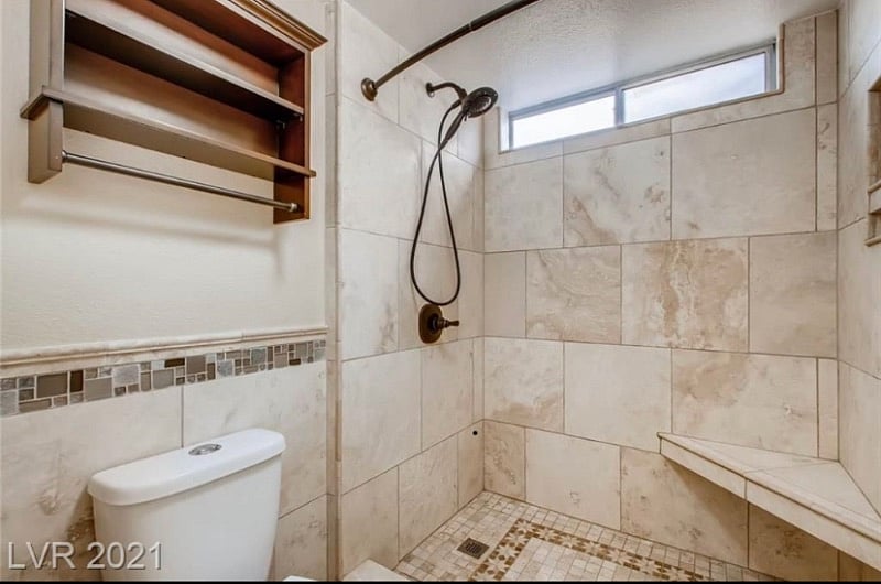 Furnished Finder property 389000_1 photo 18