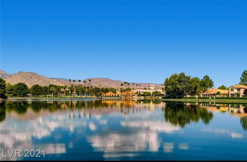 Furnished Finder property 389000_1 photo 35