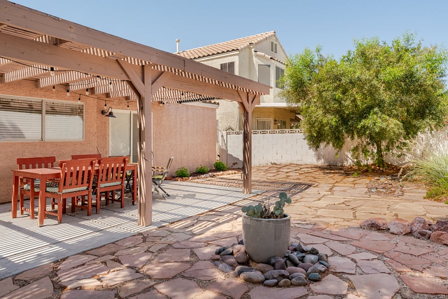 Furnished Finder property 389000_1 photo 31