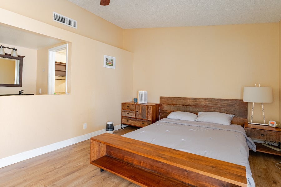 Furnished Finder property 389000_1 photo 14