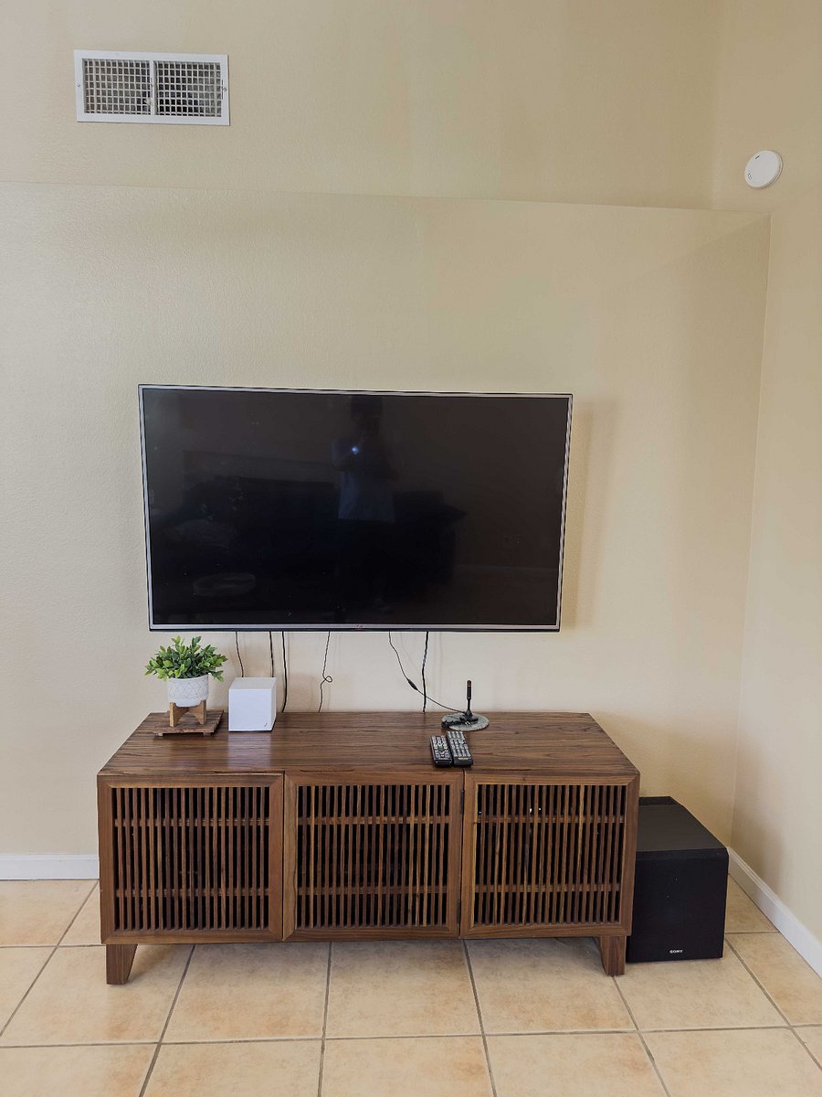 Furnished Finder property 389000_1 photo 27