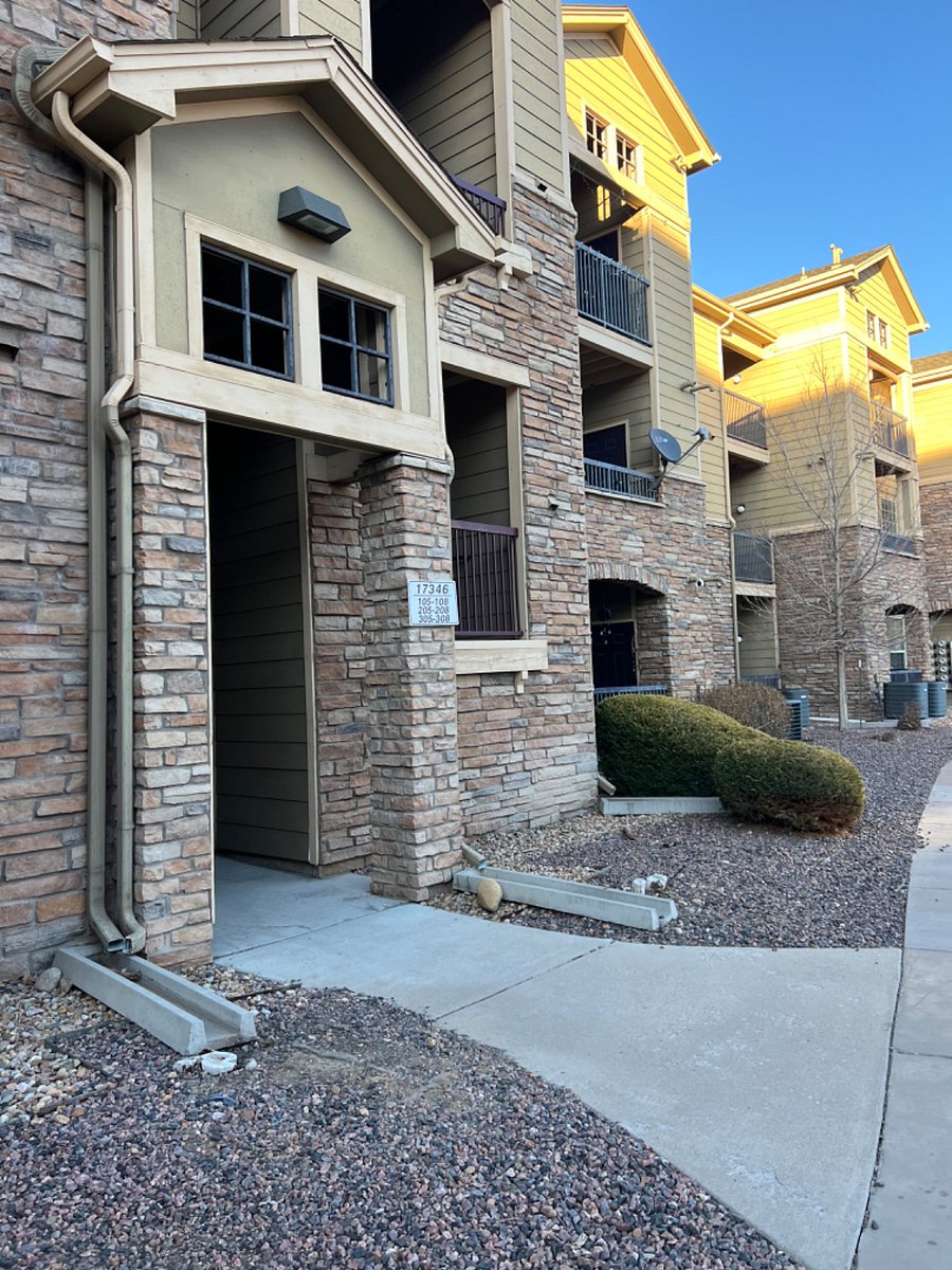 Furnished Finder property 389001_1 photo 25
