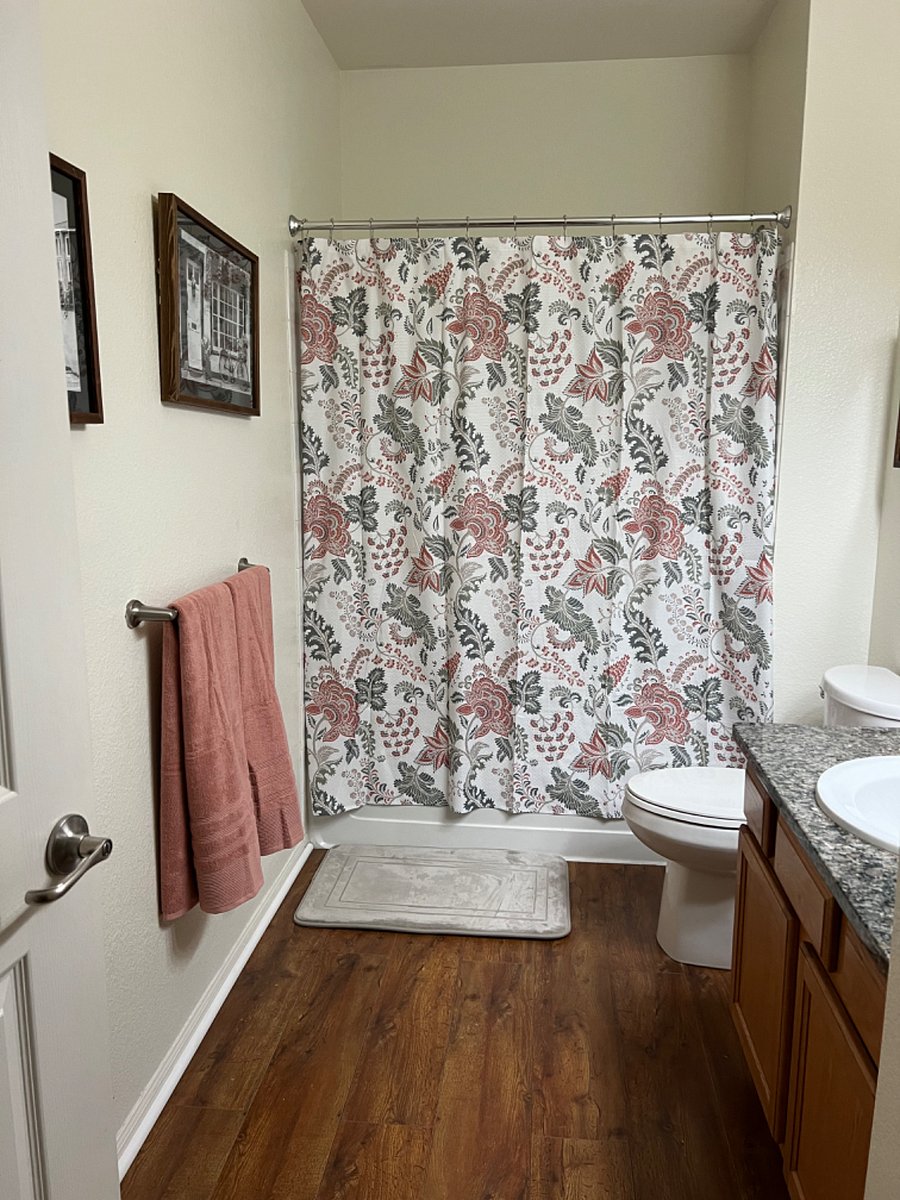 Main bathroom