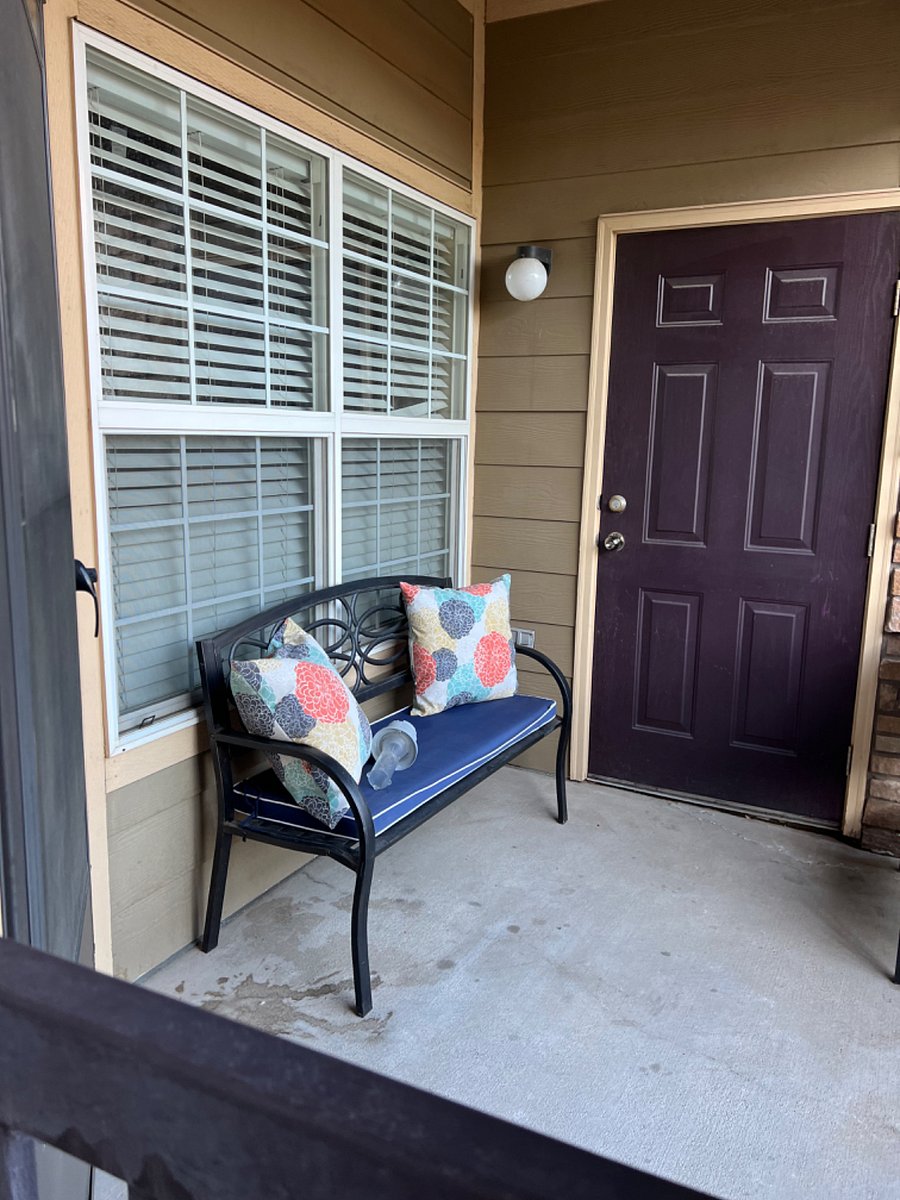 Furnished Finder property 389001_1 photo 18