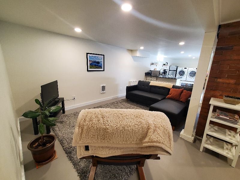 Furnished Finder property 389070_1 photo 6
